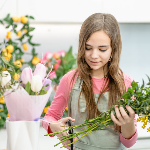 School Holiday Floristry Class (age 9-15)